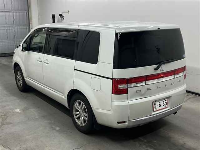 MITSUBISHI DELICA D5 2018