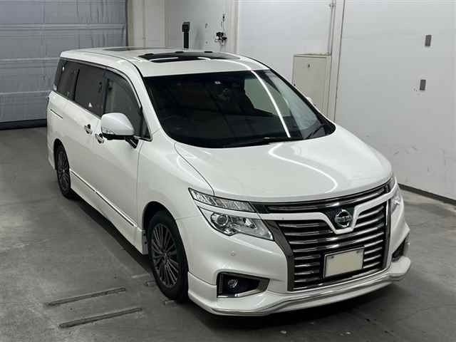 NISSAN ELGRAND 2019