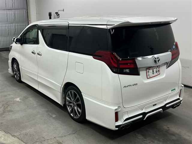 TOYOTA ALPHARD 2018