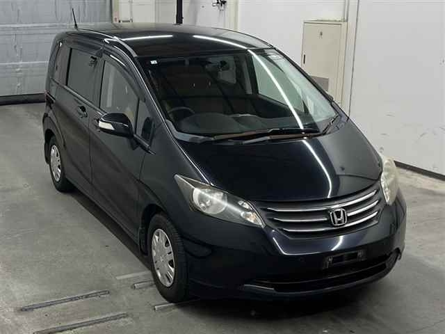 HONDA FREED 2010