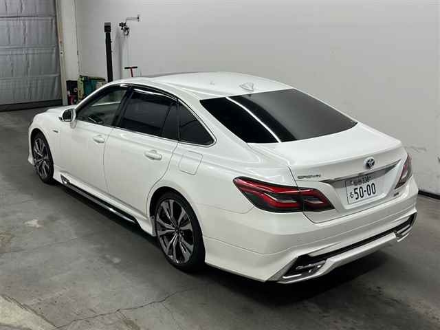 TOYOTA CROWN 2019