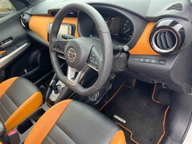 NISSAN KIX 2020