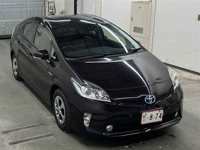 TOYOTA PRIUS 2015
