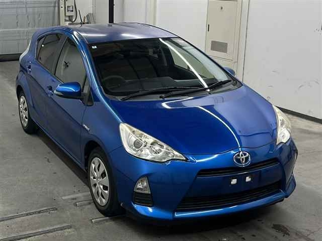 TOYOTA AQUA 2014