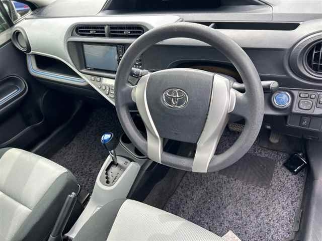 TOYOTA AQUA 2014