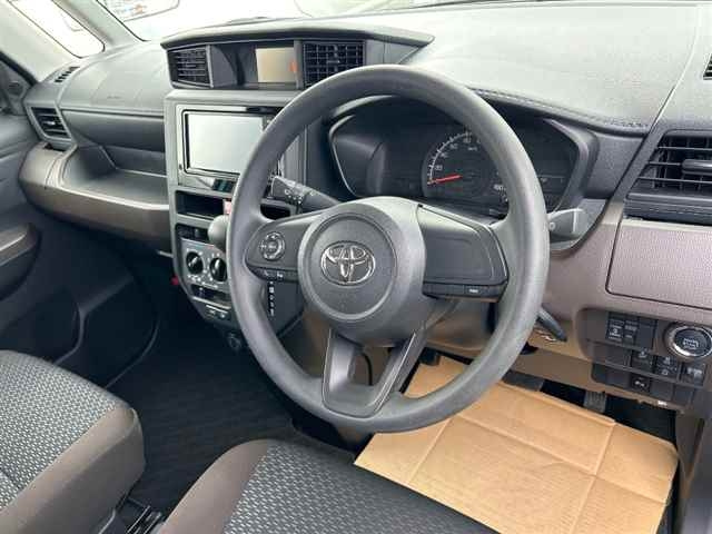 TOYOTA ROOMY 2021
