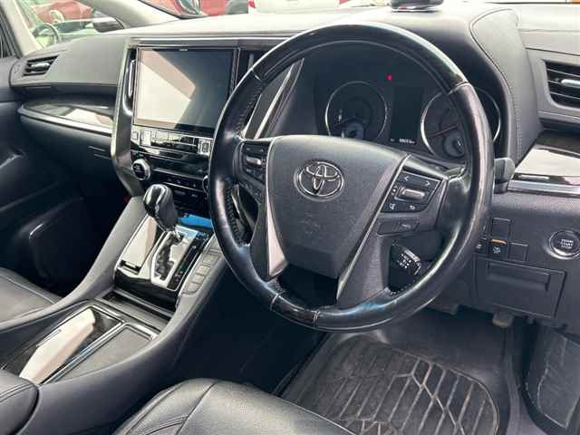 TOYOTA ALPHARD 2017