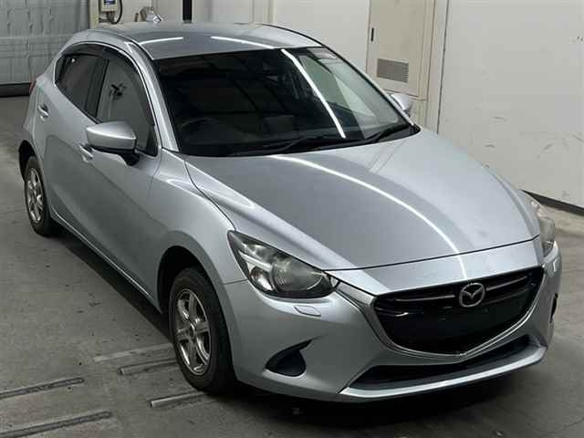 MAZDA DEMIO 2018