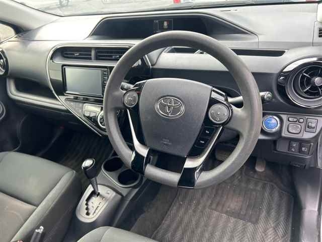 TOYOTA AQUA 2018
