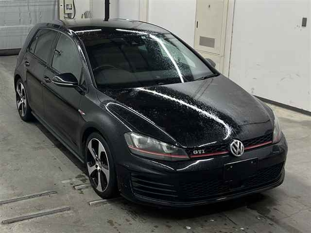 VOLKSWAGEN GOLF 2013