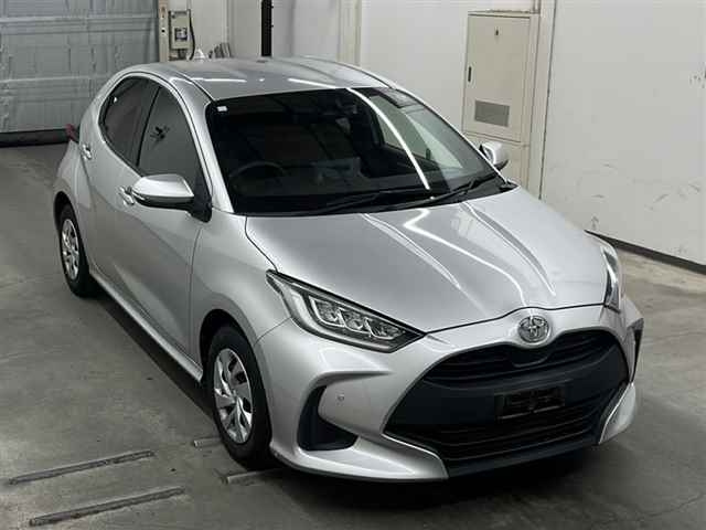 TOYOTA YARIS 2021