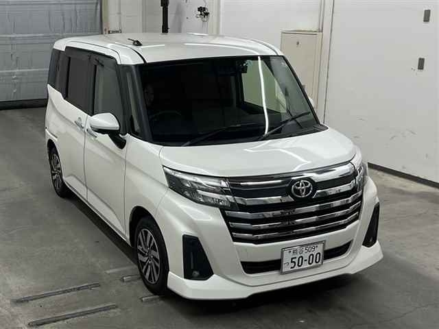 TOYOTA ROOMY 2023