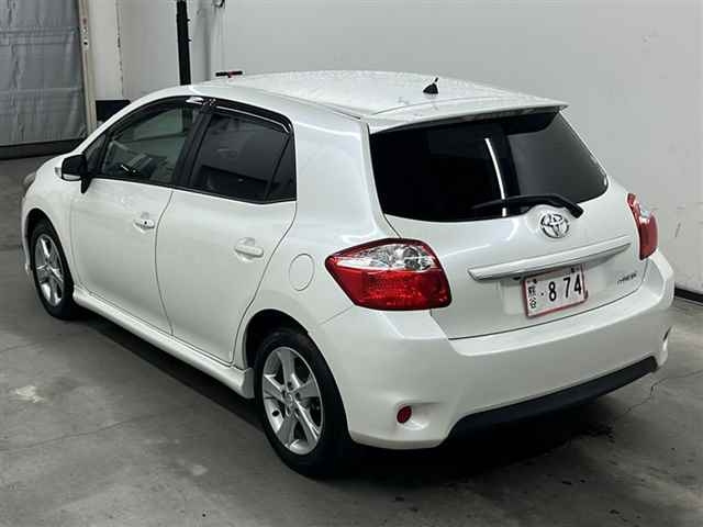 TOYOTA AURIS 2010