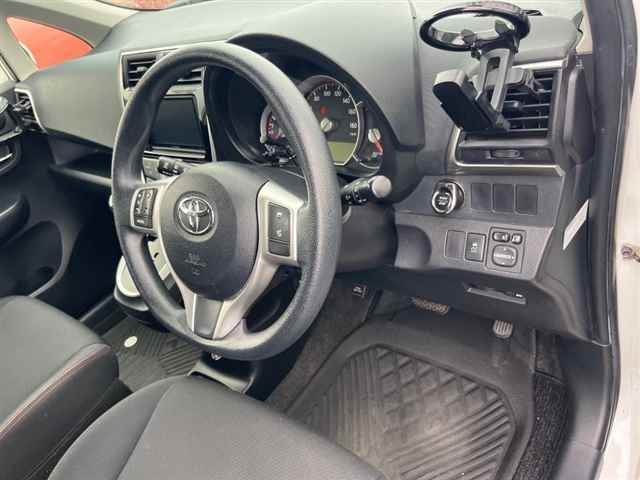 TOYOTA RACTIS 2015