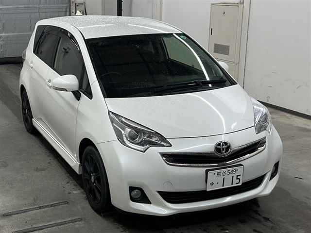 TOYOTA RACTIS 2015