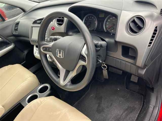 HONDA STREAM 2009