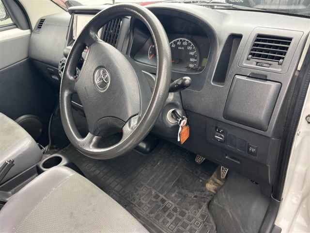 TOYOTA TOWN ACE VAN 2013