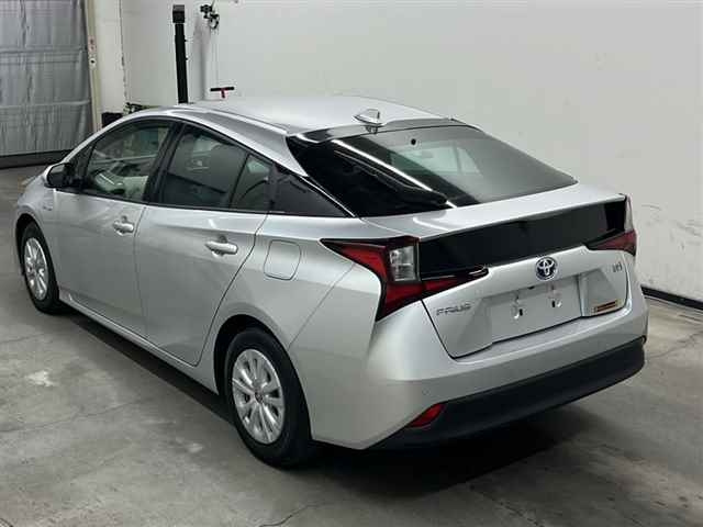 TOYOTA PRIUS 2020