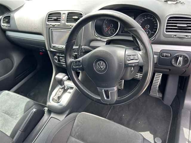 VOLKSWAGEN GOLF 2009