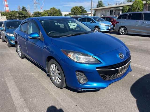 MAZDA AXELA 2012