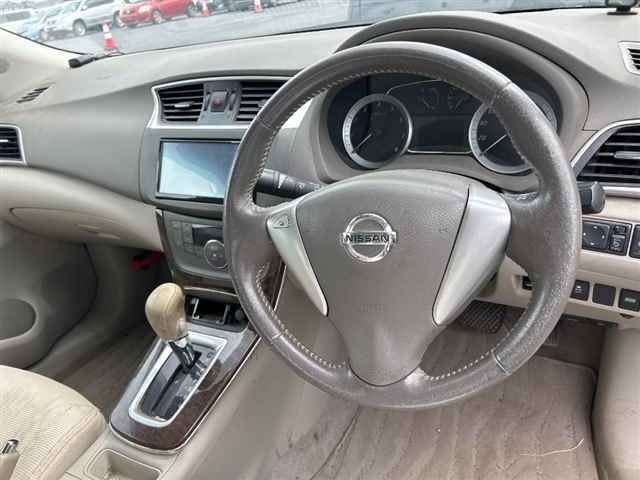 NISSAN SYLPHY 2012