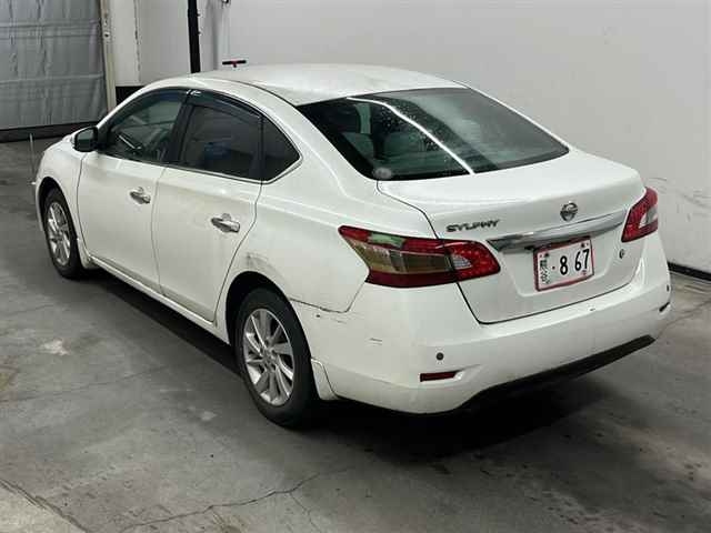 NISSAN SYLPHY 2012