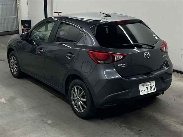 MAZDA DEMIO 2015