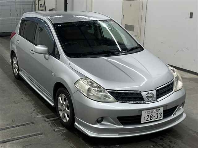 NISSAN TIIDA 2009