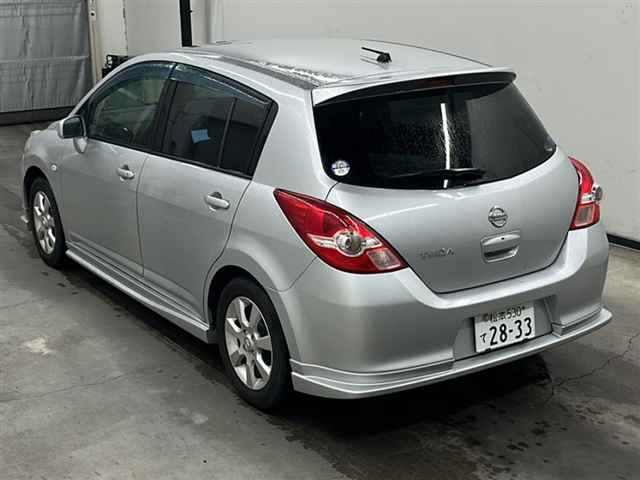 NISSAN TIIDA 2009