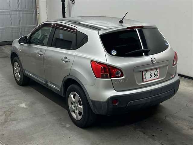 NISSAN DUALIS 2010