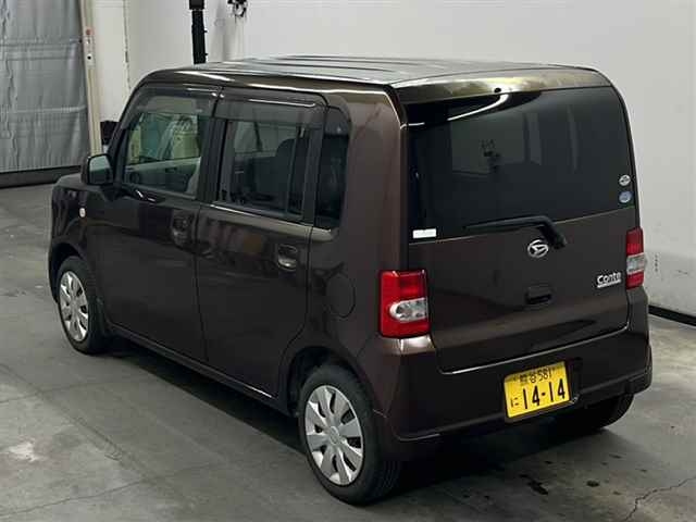 DAIHATSU MOVE CONTE 2010
