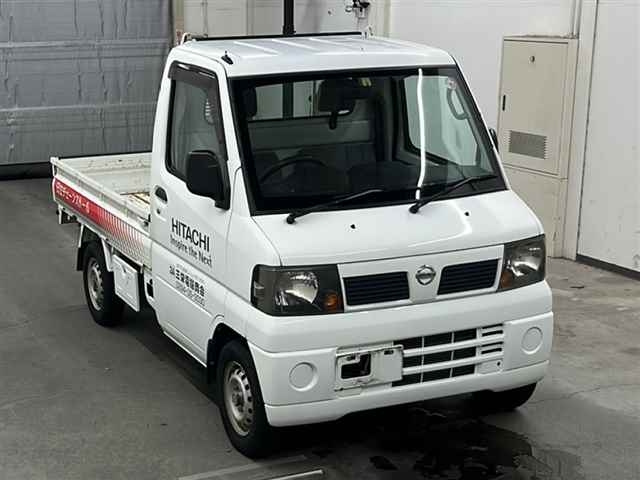 NISSAN CLIPPER TRUCK 2011