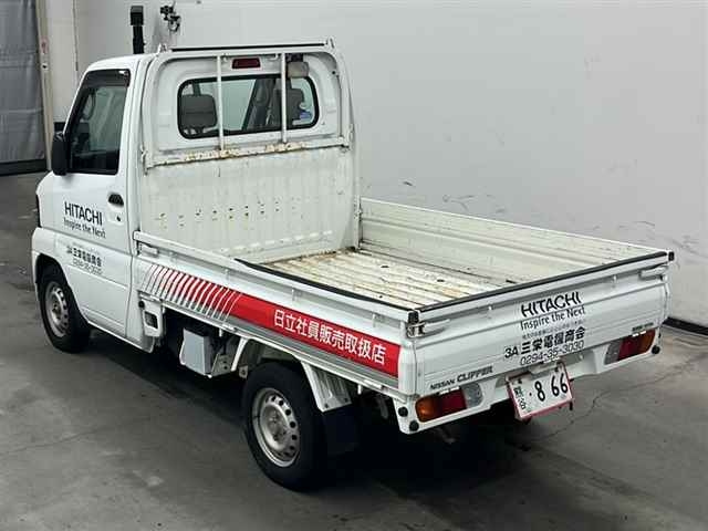 NISSAN CLIPPER TRUCK 2011