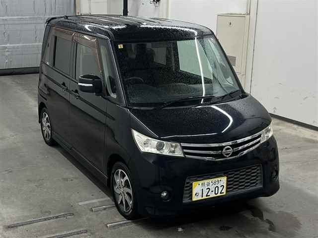 NISSAN ROOX 2010
