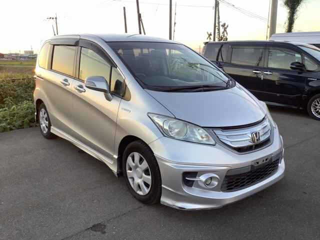 HONDA FREED 2013
