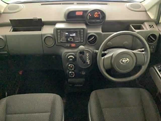 TOYOTA PORTE 2016