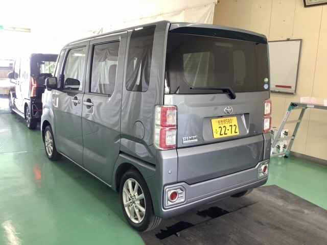 TOYOTA PIXIS MEGA 2020