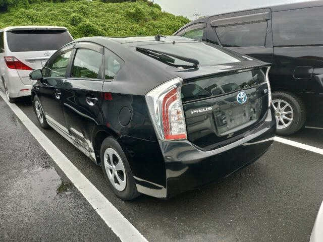 TOYOTA PRIUS 2014