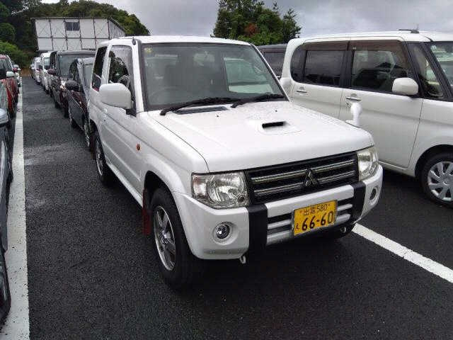 MITSUBISHI PAJERO MINI 2012