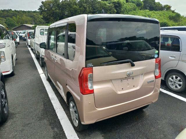DAIHATSU TANTO 2018