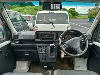 DAIHATSU HIJET VAN 2017