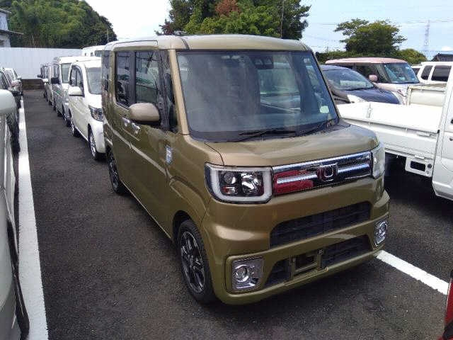 DAIHATSU WAKE 2018