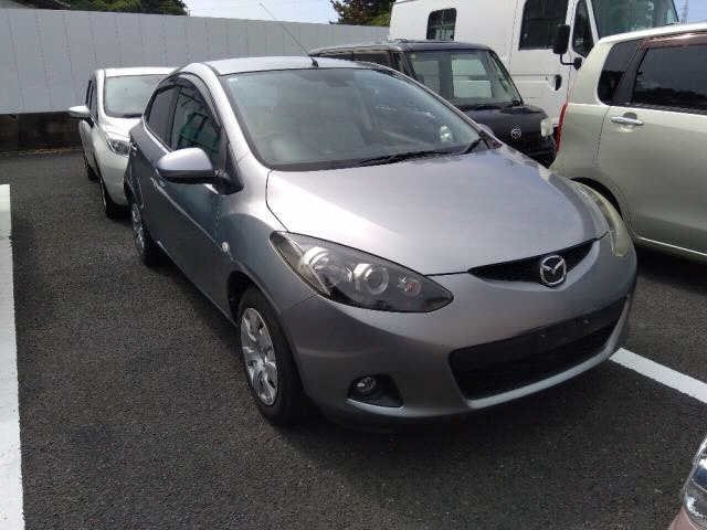 MAZDA DEMIO 2010