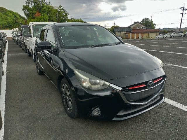 MAZDA DEMIO 2015