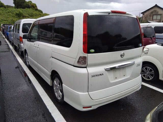 NISSAN SERENA 2009
