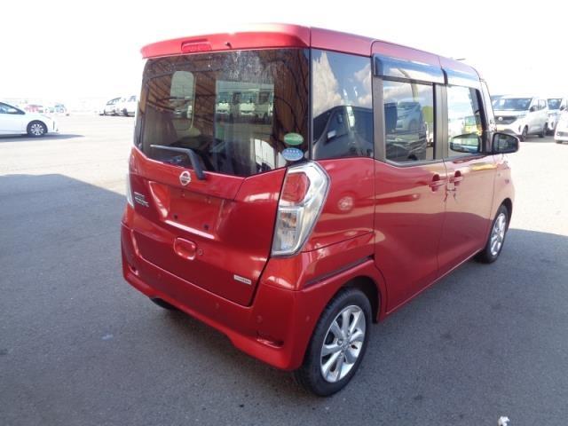 NISSAN DAYZ ROOX 2018