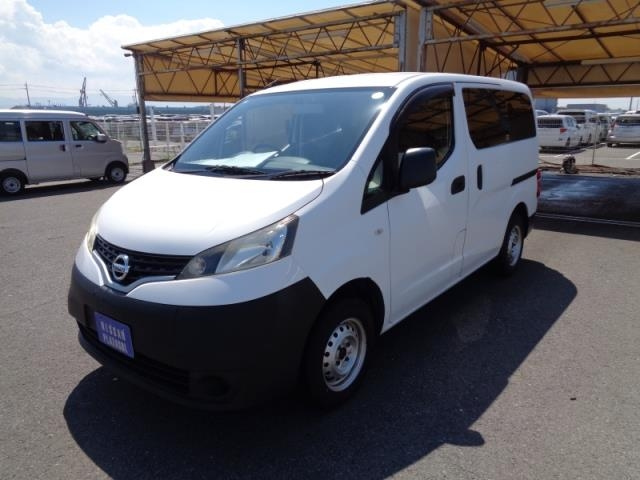 NISSAN NV200 2017