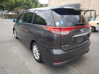 TOYOTA ESTIMA 2010