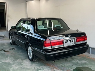 TOYOTA CROWN 2010