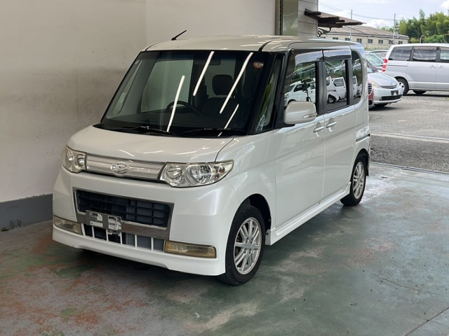 DAIHATSU TANTO 2010